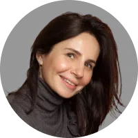 Nadia R.
