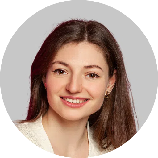 Victoria B.